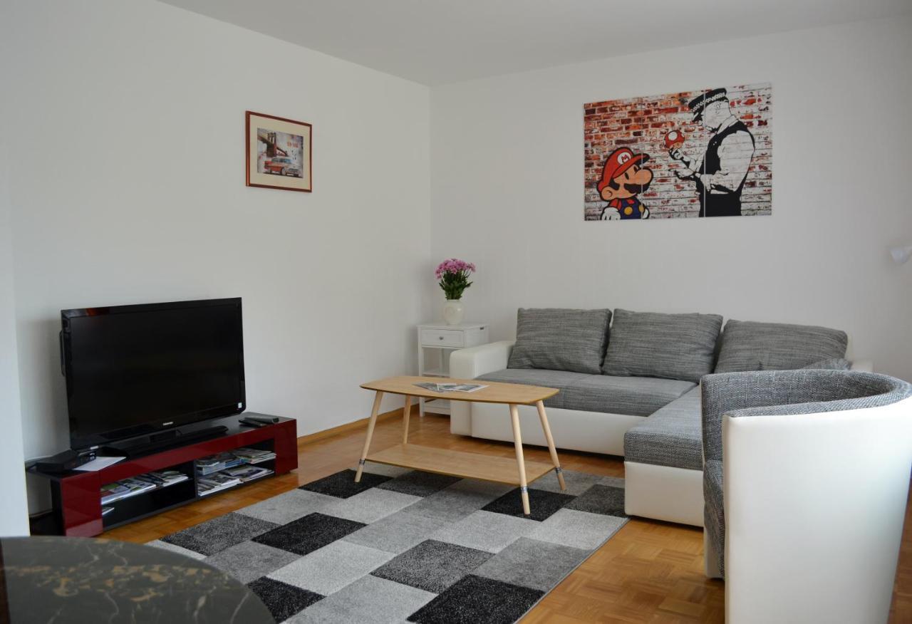 Ferienwohnung Am Kurpark Бад Вилдбад Екстериор снимка