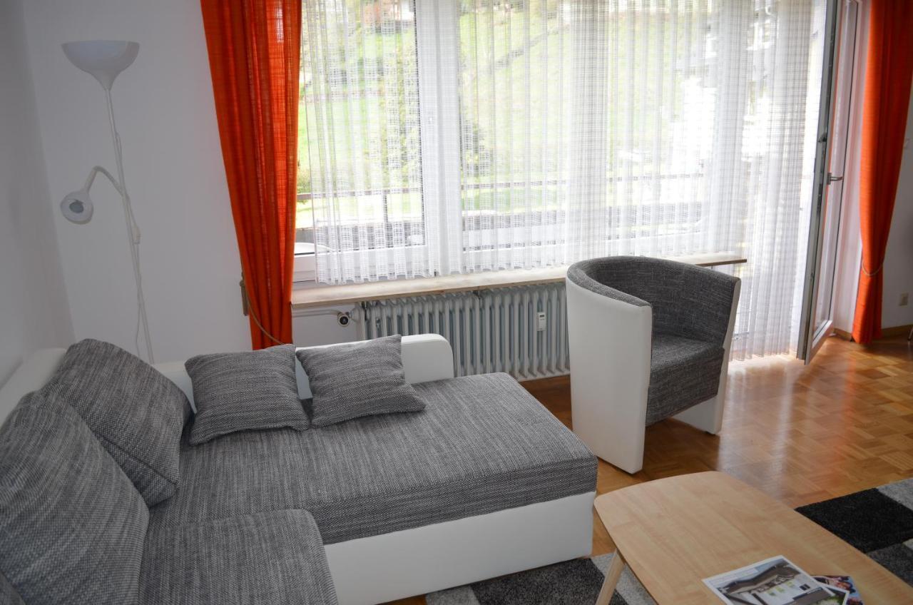Ferienwohnung Am Kurpark Бад Вилдбад Екстериор снимка